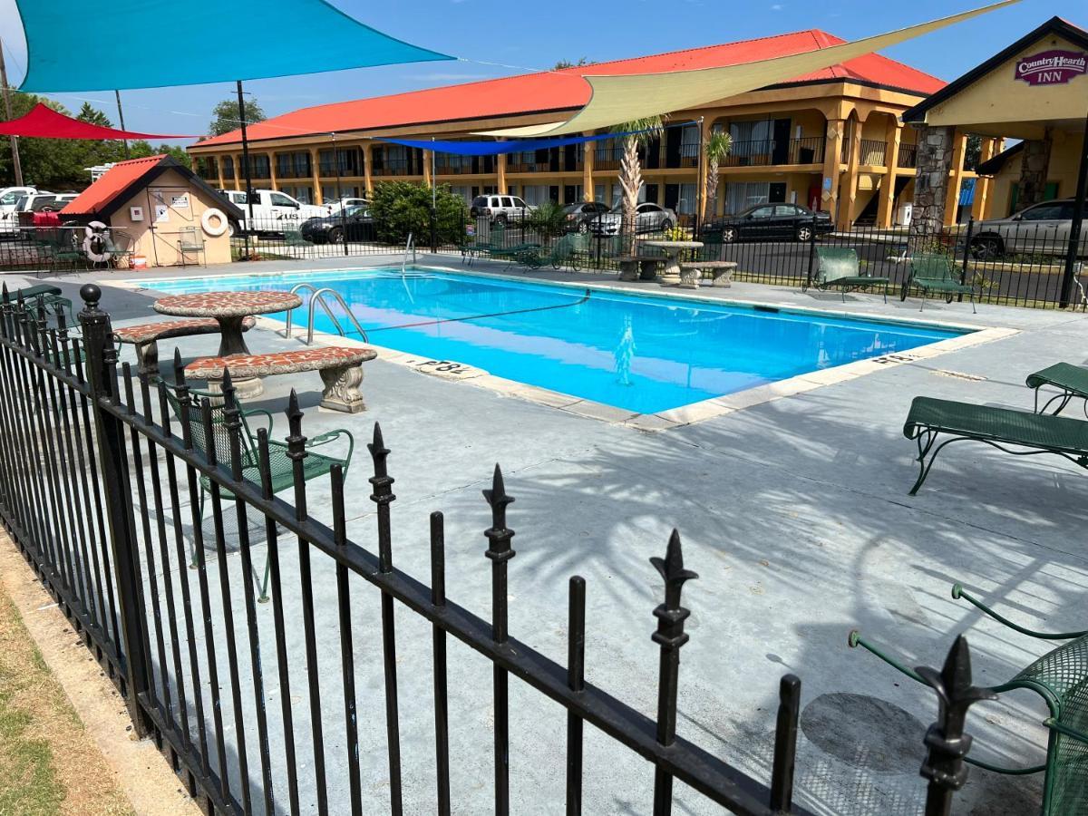 Country Hearth Inn & Suites Cartersville Exteriör bild